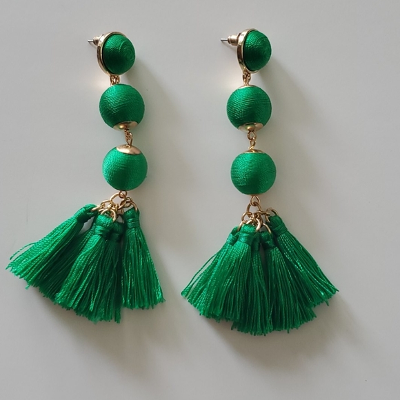 VENUS Jewelry - VENUS Green and Gold Tassle Earrings